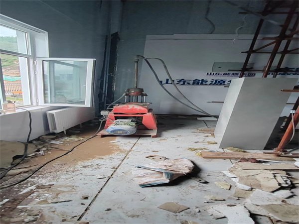 大竹地基基础下沉墙体裂缝加固注浆顶升施工